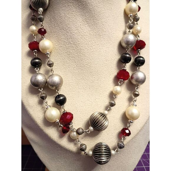 Vintage Premier Crown Designs Red Black Silvertone 36” Beaded Long Wrap Necklace - Picture 3 of 7